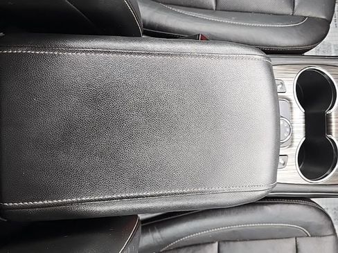 Used 2020 GMC Acadia SLT image 34