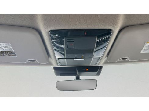 Used 2025 Mitsubishi Outlander SE FWD image 29