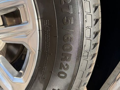 Used 2019 GMC Sierra 1500 SLT image 12