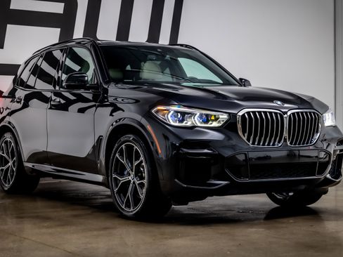 Used 2022 BMW X5 xDrive40i w/ M Sport Package AWD/4WD image 24