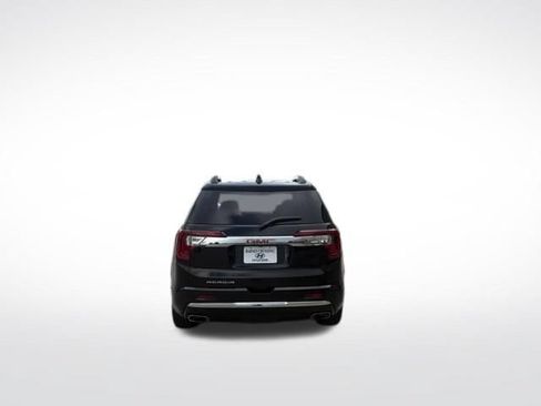 Used 2023 GMC Acadia Denali FWD image 4