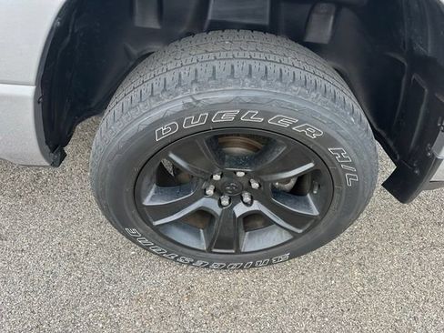 Used 2023 RAM 1500 Big Horn AWD/4WD image 7