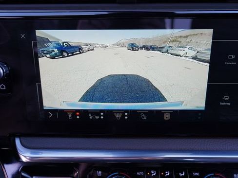 Used 2025 GMC Sierra 1500 Denali w/ Technology Package AWD/4WD image 23