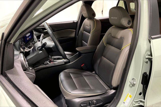 Used 2025 Chevrolet Trax ACTIV w/ Driver Confidence Package FWD image 25