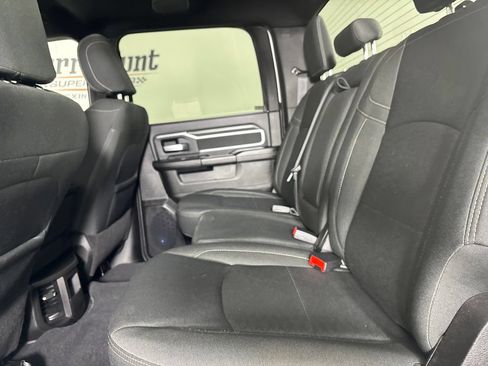 Used 2025 RAM 2500 Big Horn AWD/4WD image 25