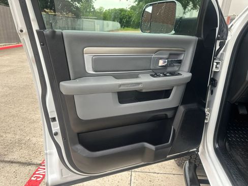 Used 2016 RAM 2500 SLT AWD/4WD image 16