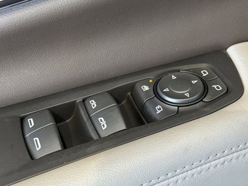 New 2026 GMC Yukon Elevation w/ Elevation Premium Package AWD/4WD image 12