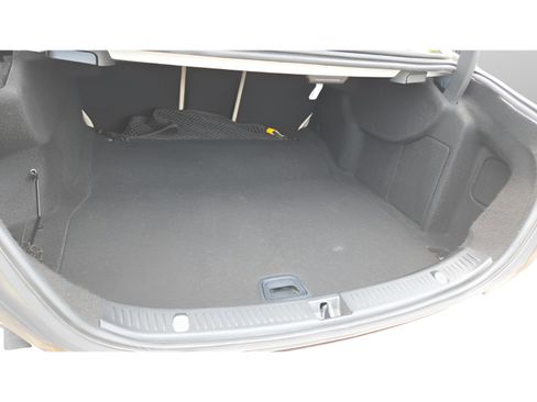 Used 2021 Mercedes-Benz E 350 Sedan image 14