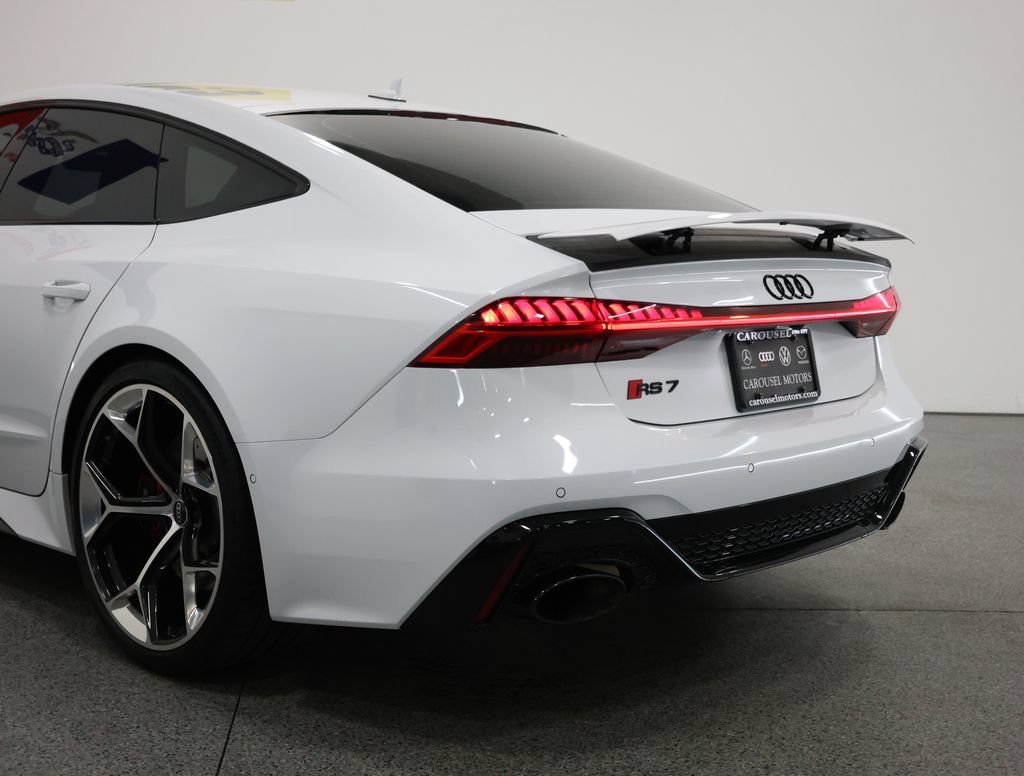 Used 2025 Audi RS 7 Performance w/ Black Optic Package AWD/4WD image 10