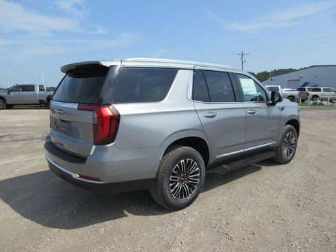 New 2026 GMC Yukon Elevation w/ Elevation Premium Package AWD/4WD image 4