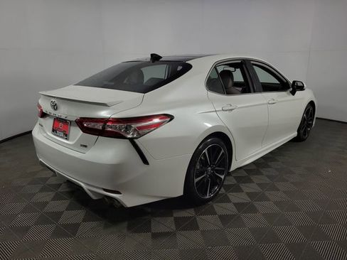 Used 2020 Toyota Camry XSE image 8