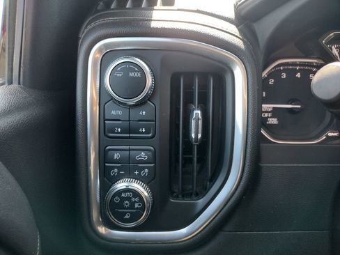 Used 2022 GMC Sierra 1500 SLT AWD/4WD image 22