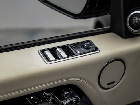 Used 2022 Land Rover Range Rover Westminster Edition image 87