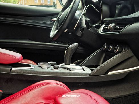 Used 2022 Alfa Romeo Stelvio Sprint AWD/4WD image 26