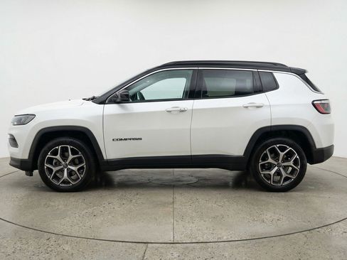 Used 2025 Jeep Compass Limited AWD/4WD image 5