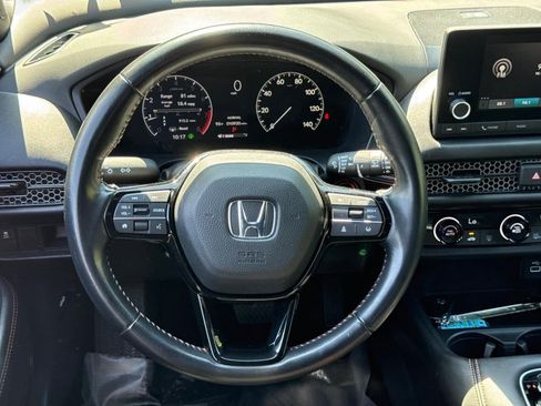 Used 2025 Honda HR-V Sport image 17