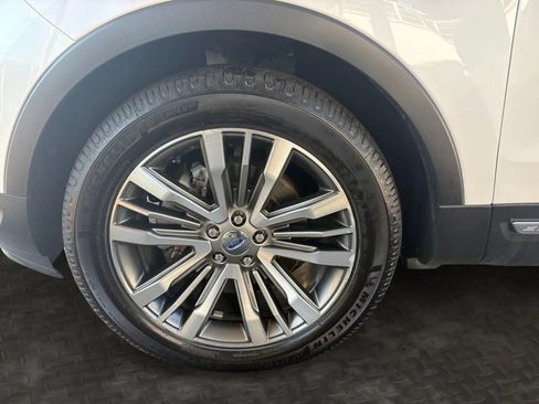 Used 2018 Ford Explorer Platinum AWD/4WD image 37