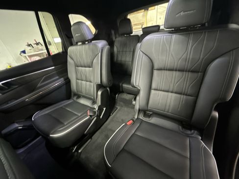 Certified 2025 Buick Enclave Avenir w/ Trailering Package, 5000 lbs. image 27