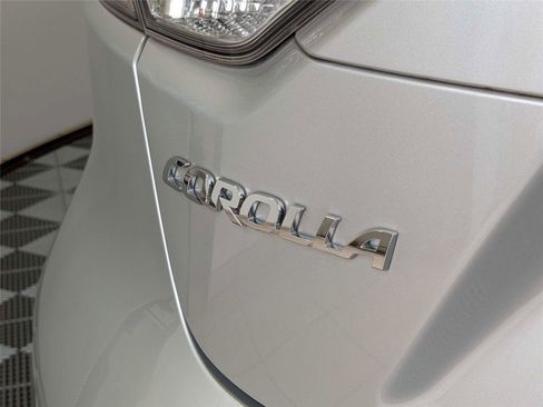 Certified 2025 Toyota Corolla LE FWD image 8