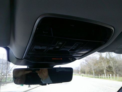 Used 2023 Land Rover Range Rover Sport SE image 32