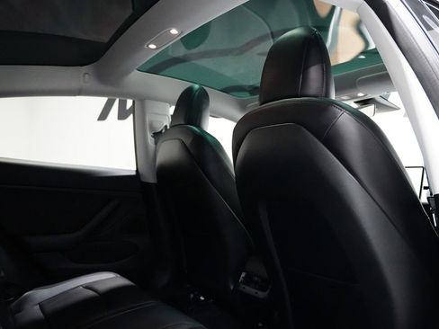 Used 2018 Tesla Model 3 Long Range image 18