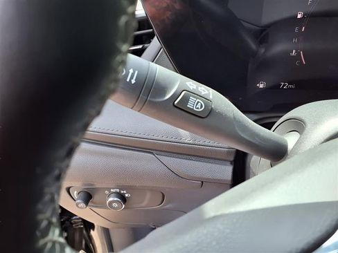 Used 2024 Buick Encore GX Avenir w/ Avenir Technology Package FWD image 20