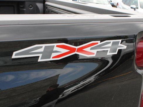 New 2025 Chevrolet Silverado 2500 LT w/ Convenience Package image 33