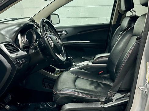 Used 2014 Dodge Journey R/T w/ Flexible Seating Group image 13