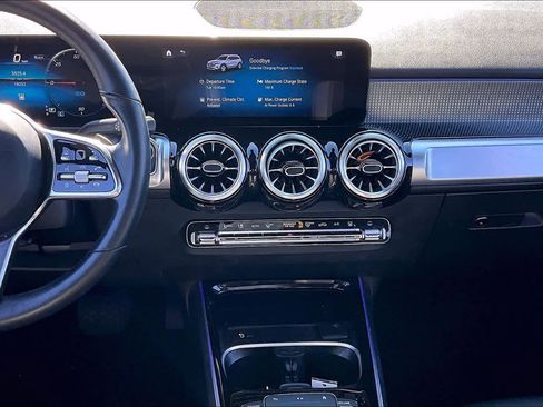 Used 2023 Mercedes-Benz EQB 250+ image 7