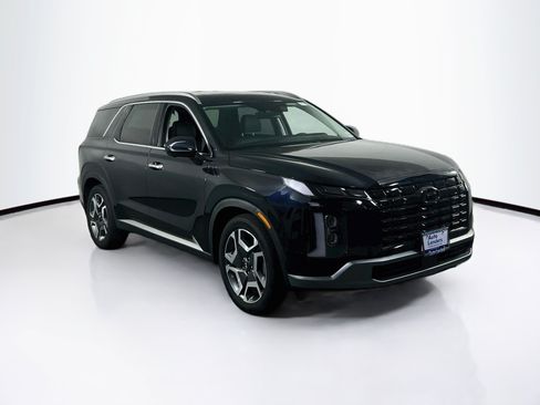 Used 2023 Hyundai Palisade SEL w/ Cargo Package AWD/4WD image 3