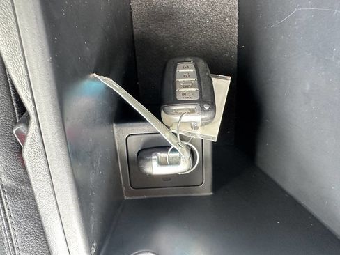 Used 2013 Hyundai Tucson Limited image 26