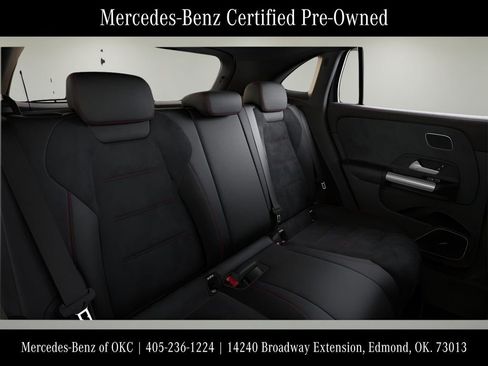 Used 2025 Mercedes-Benz GLA 250 4MATIC image 3