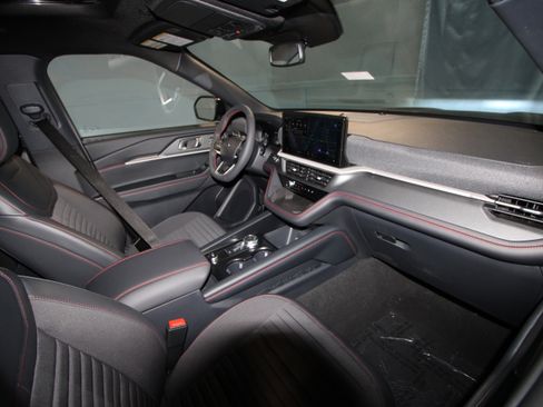 New 2026 Ford Explorer ST-Line w/ ST-Line Street Pack image 20