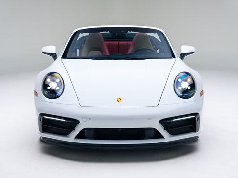 Used 2022 Porsche 911 Carrera 4 GTS image 10