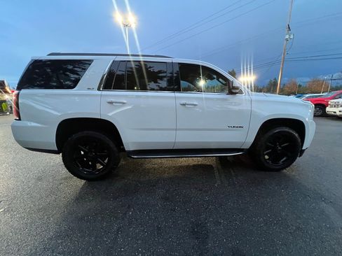 Used 2017 GMC Yukon SLT image 5