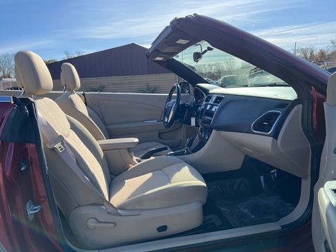 Used 2012 Chrysler 200 Touring image 44