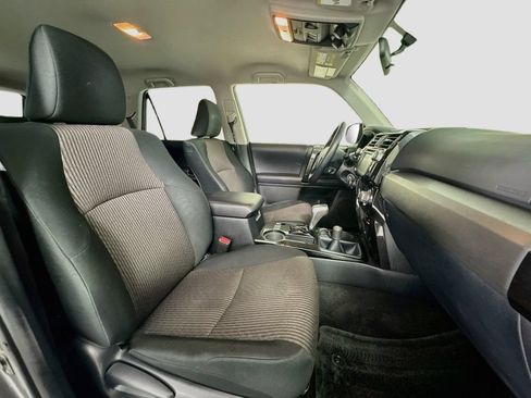 Used 2018 Toyota 4Runner TRD Off-Road w/ TRD Performance Package AWD/4WD image 23
