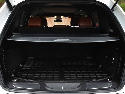 Used 2021 Jeep Grand Cherokee Overland image 9