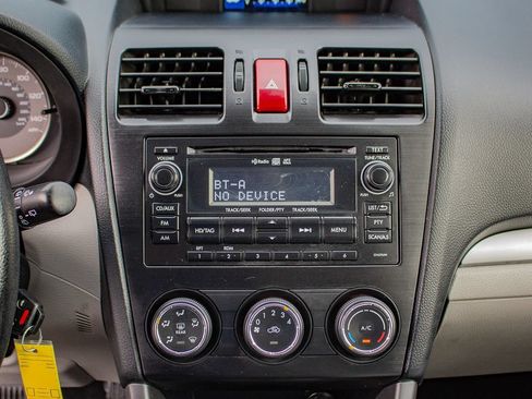 Used 2015 Subaru Forester 2.5i Premium AWD/4WD image 28