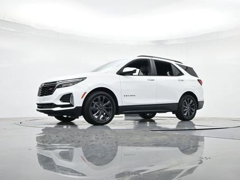 Used 2022 Chevrolet Equinox RS w/ LPO, Floor Liner Package FWD image 36
