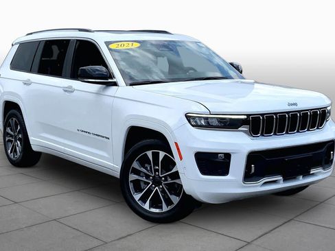 Used 2021 Jeep Grand Cherokee L Overland w/ Luxury Tech Group IV AWD/4WD image 3
