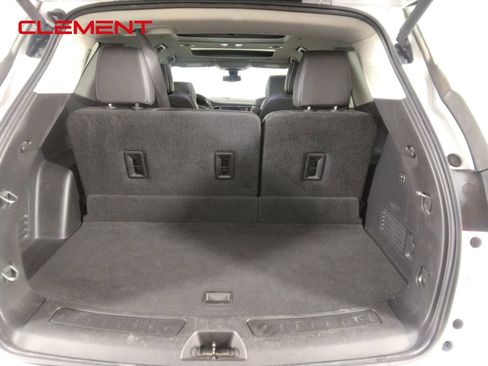Used 2021 Buick Enclave Avenir w/ Avenir Technology Package FWD image 9