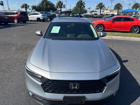 Used 2023 Honda Accord EX image 8