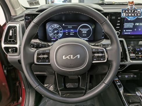 Used 2023 Kia Sorento SX AWD/4WD image 19