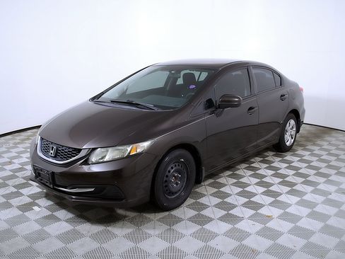 Used 2014 Honda Civic LX image 4
