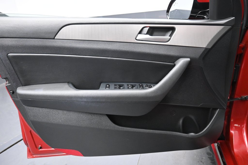 Used 2018 Hyundai Sonata Sport FWD image 24