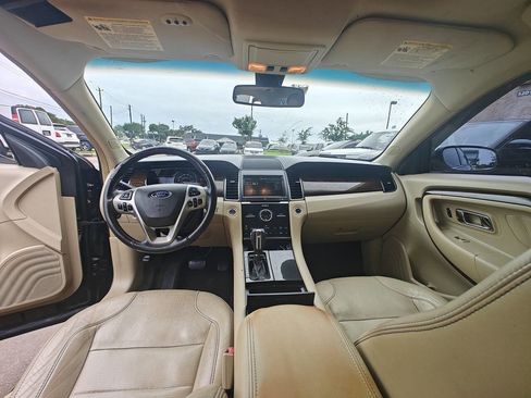 Used 2013 Ford Taurus Limited FWD image 7