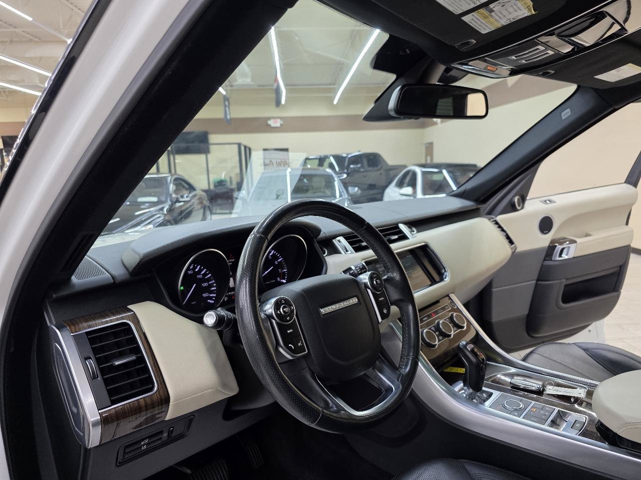 Used 2015 Land Rover Range Rover Sport HSE AWD/4WD image 20