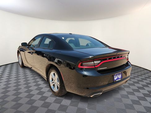 Used 2022 Dodge Charger SXT w/ Leather Interior Group RWD image 3