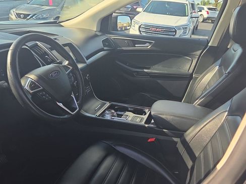 Used 2020 Ford Edge SEL w/ Cold Weather Package AWD/4WD image 8